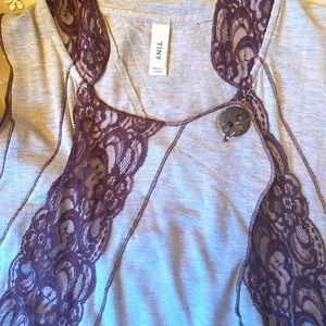 🛍️HP🎉Anthropologie🌸Tiny Brand- Lace Detail & Button Accents